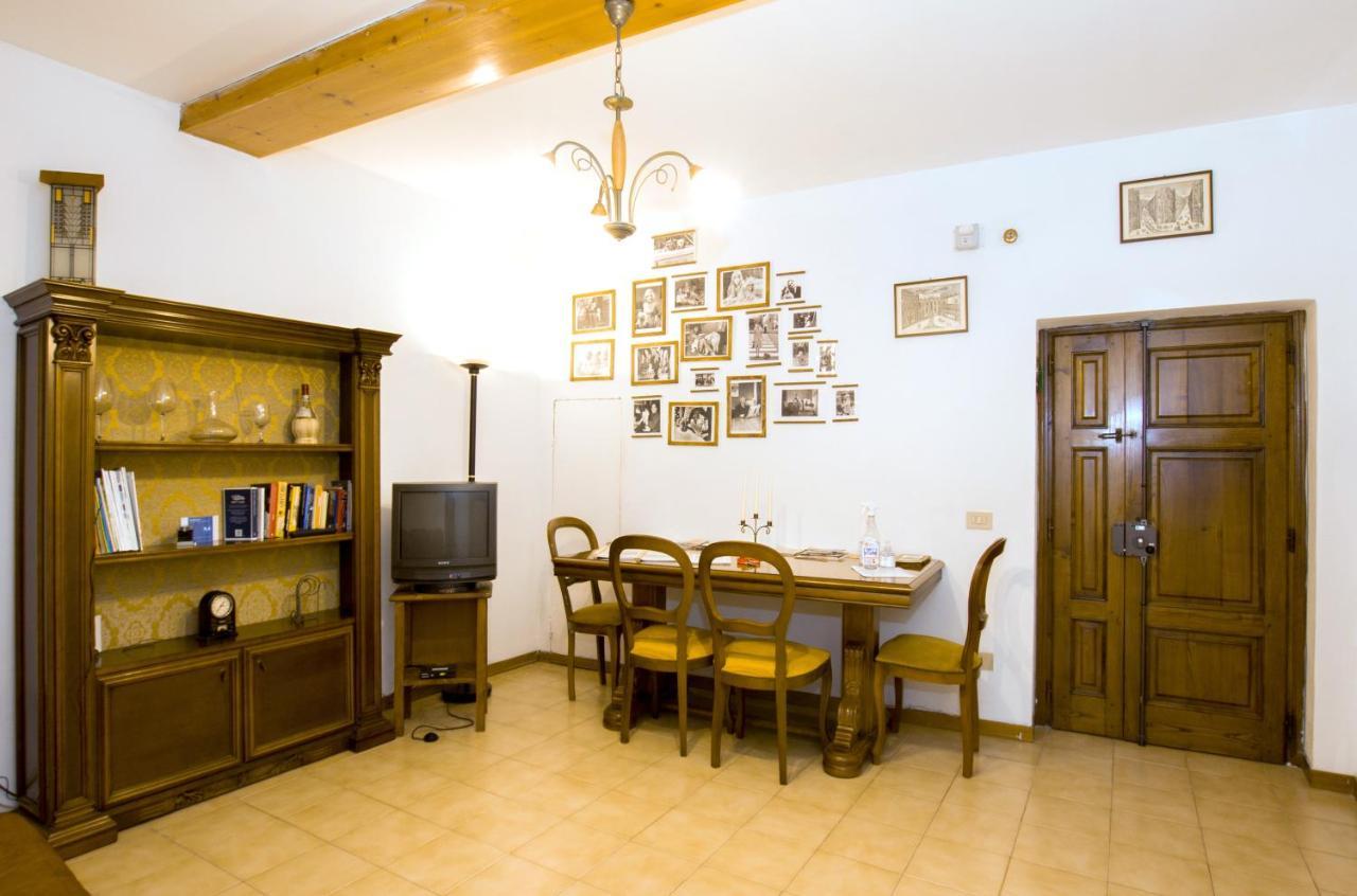Cheap Apartment In The Old Village Colle Val D'Elsa Exteriér fotografie
