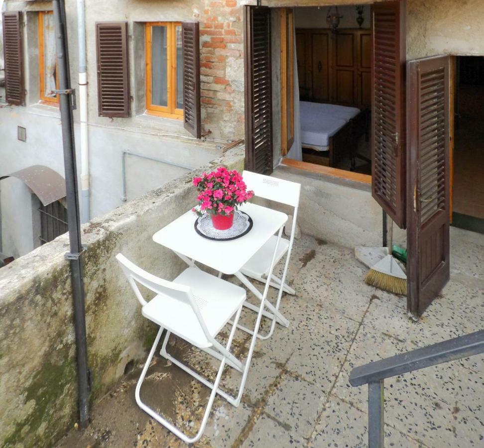 Cheap Apartment In The Old Village Colle Val D'Elsa Exteriér fotografie